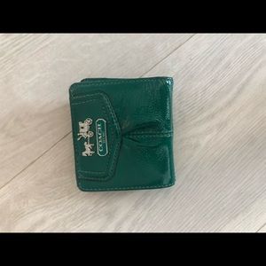 💚💛Emerald Coach Bi-fold Wallet